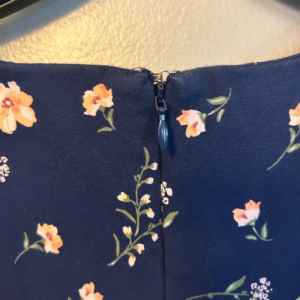 Old Navy Dress - Blue floral sheath Dress - sleeveless, women’s L Tall - Picture 5 of 9